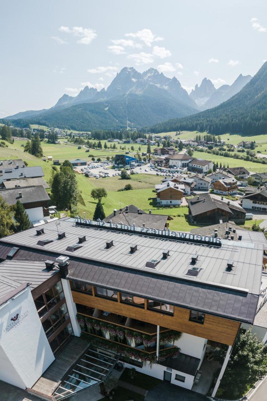 Alpenwellnesshotel St. Veit Sexten Eksteriør bilde